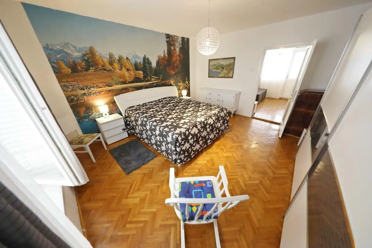 Ski Apartment Задар